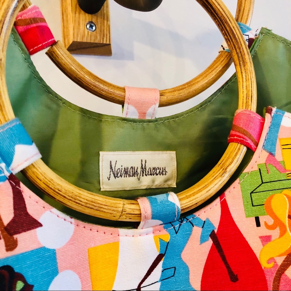 Neiman Marcus - Rare Vintage Tote Handbag - Picture 2 of 7